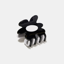 Load image into Gallery viewer, Black &amp; White Flower Claw