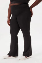 Load image into Gallery viewer, Black Flare Legging