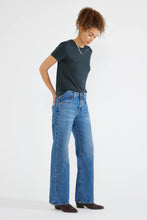 Load image into Gallery viewer, Amis Bootcut Jeans