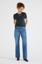 Load image into Gallery viewer, Amis Bootcut Jeans