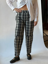 Load image into Gallery viewer, Checkered Elasticated Curve Pants