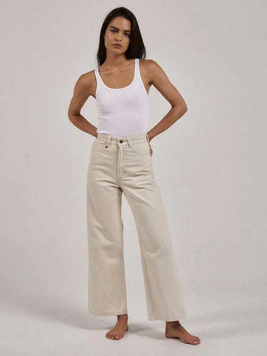 Heritage White Holly Jean
