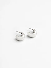 Load image into Gallery viewer, Silver Louie Earrings